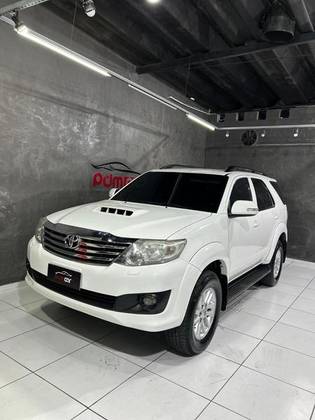 TOYOTA HILUX 2.7 SR 4X2 CD 16V FLEX 4P AUTOMÁTICO TOYOTA HILUX 2.7 SR 4X2 CD 16V FLEX 4P AUTOMÁTICO